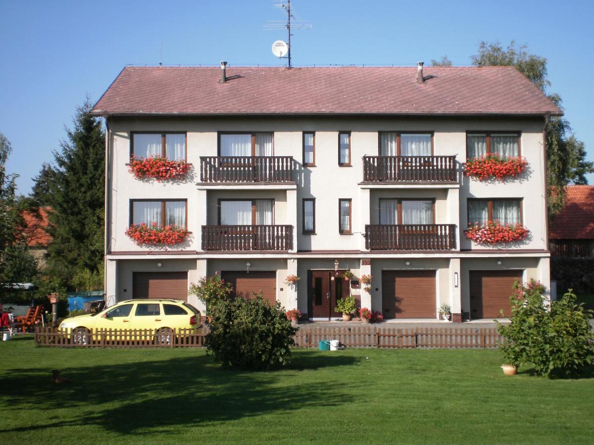 Apartman Orlik Nad Vltavou Εξωτερικό φωτογραφία